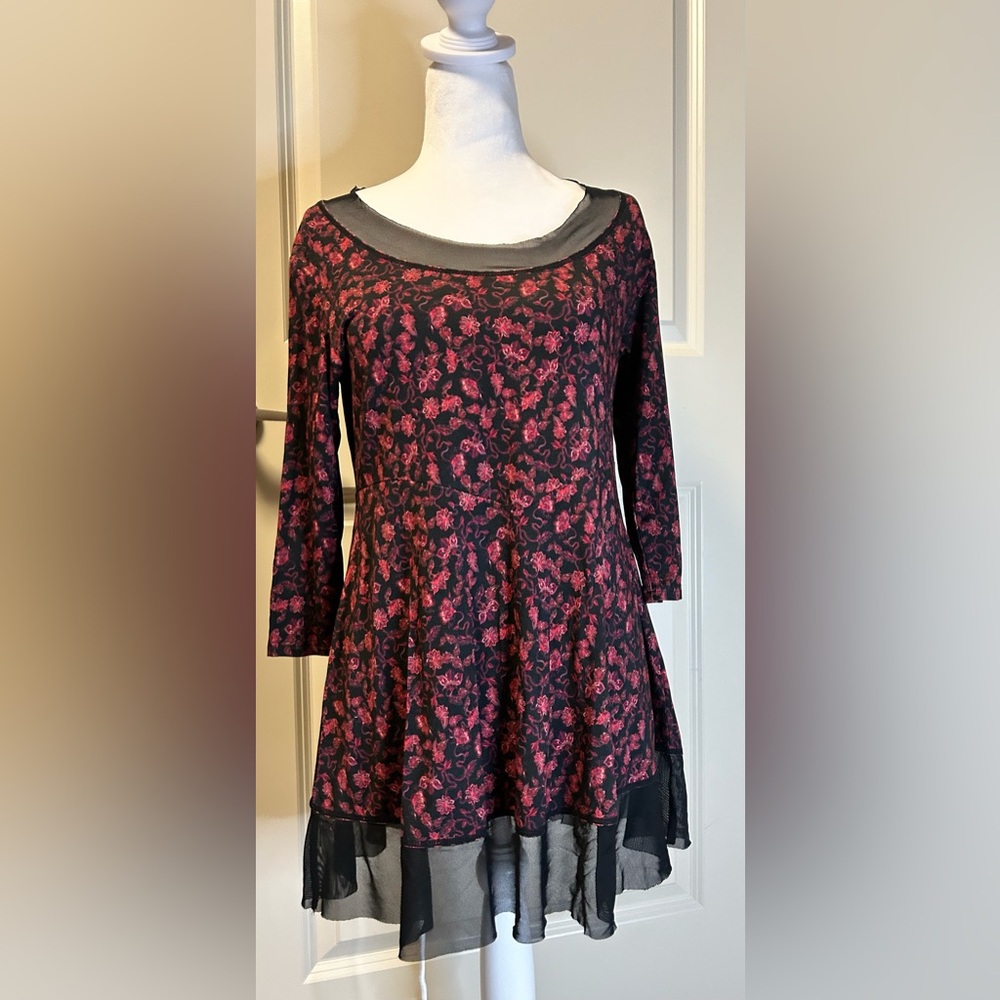 Pink and black floral pattern woman’s size small dress